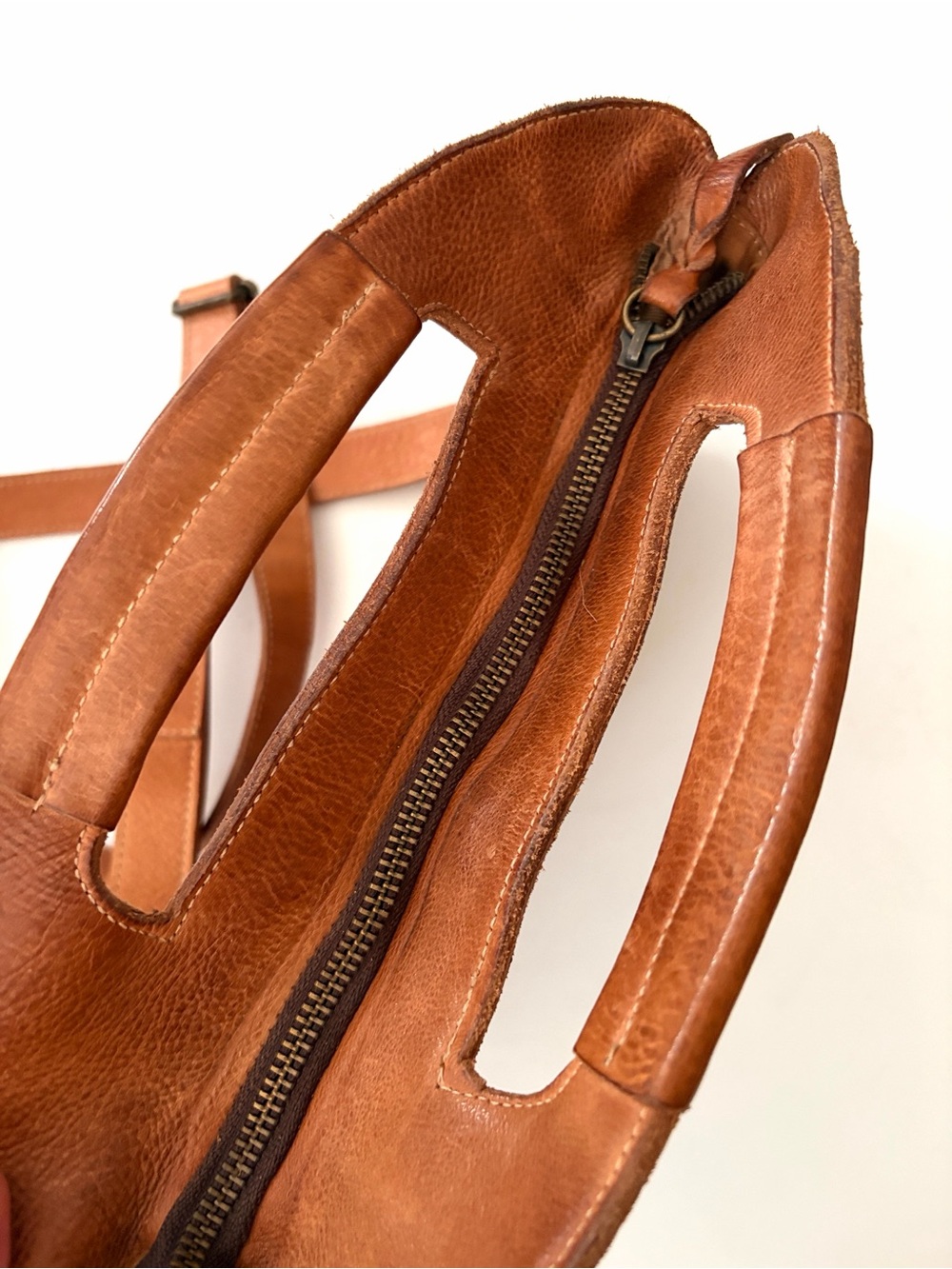 Bed Stu BEDISTU Bag Greenway Crossbody Handbag in Tan Rustic - Picture 12 of 16